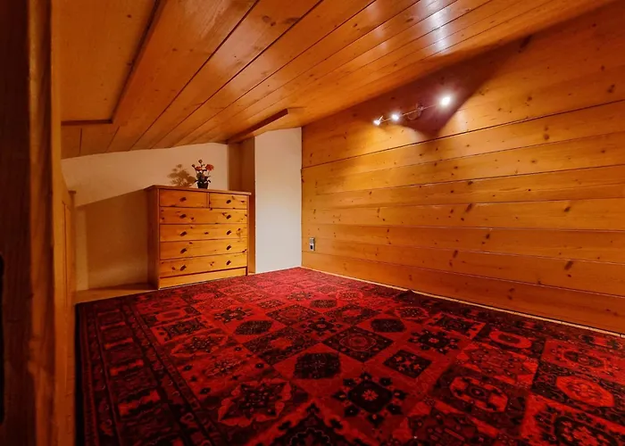 Raetia Ii By Interhome شقة